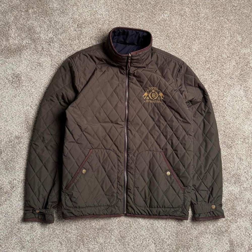 TOMMY HILFIGER REVERSIBLE EARTH GREEN BIAS-TAPED QUILT JACKET